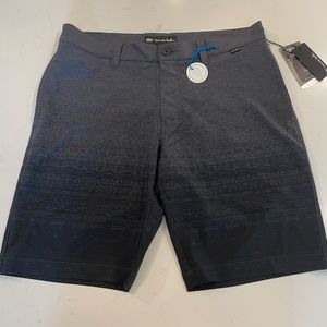 Travis Mathew Golf Shorts 34